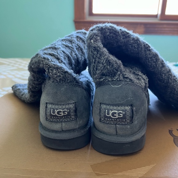 Knit Bailey button uggs - Picture 3 of 5